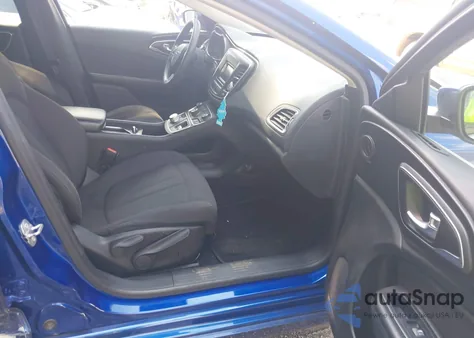 2015 Chrysler 200 Limited из США, поврежденный, VIN 1C3CCCAB9FN722346